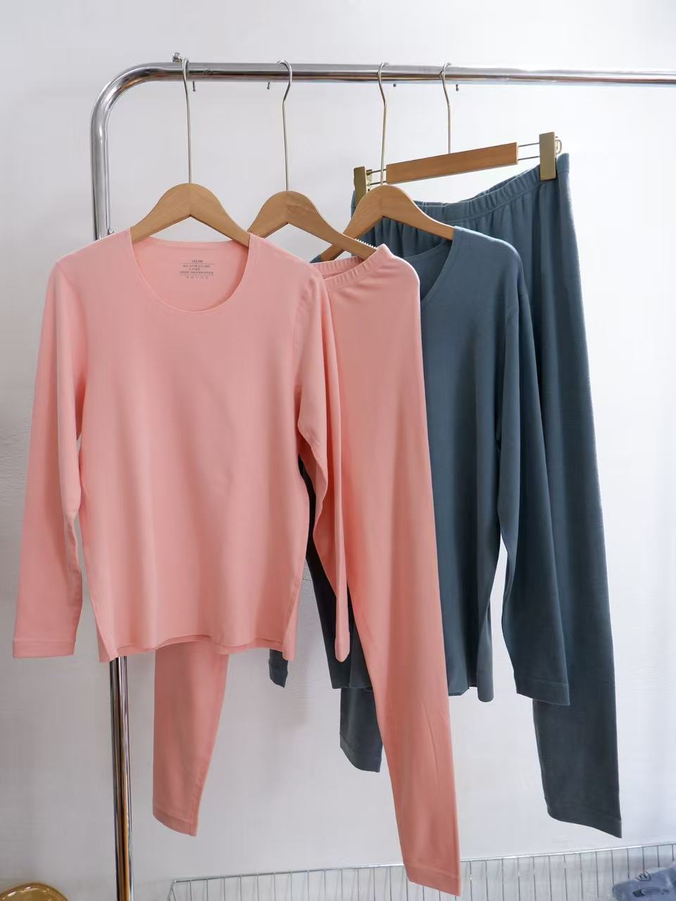 云仓【红豆】 棉花糖2.，情侣款自发热保暖内衣套装