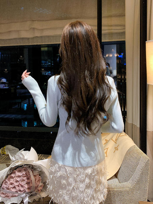 张心子【心动甜心】V领厚实保暖针织衫上衣  U2511087 商品图5