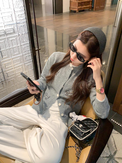 <曾小咸推荐>现货秒杀！微信超特价！可爱小狗刺绣针织开衫 日常169.99 立减90 秒杀79.99！ 商品图10