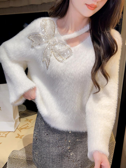 张心子【雾冬百利甜】保暖亮片水貂毛毛衣上衣 U2511068 商品图4