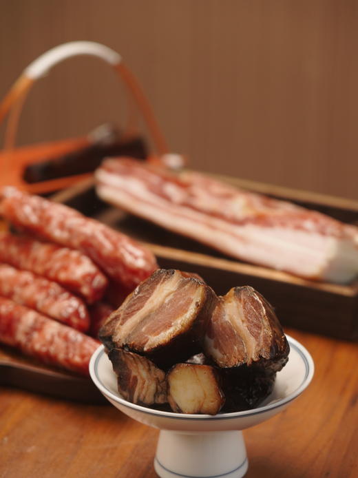 【买5送1】【农家腊味】【土香肠/酱腊肉/咸五花肉】精选农家散养猪肉制作 无添加 不熏制 500g/袋 商品图9