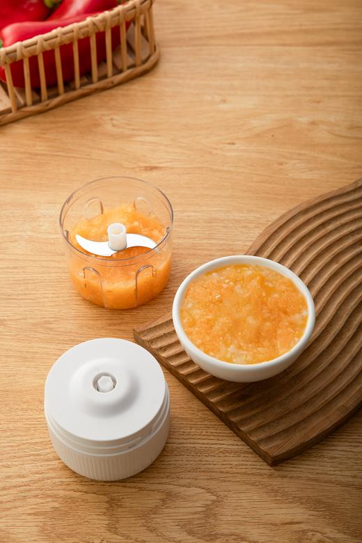 🔥【坂田釜作蒜蓉机】一机多用，蒜泥、碎肉、酱料都能绞😍500mAh电池容量，充电3小时、搅拌20次以上✌️ 3层3叶立体刀头，不锈钢材质⭐ 商品图3