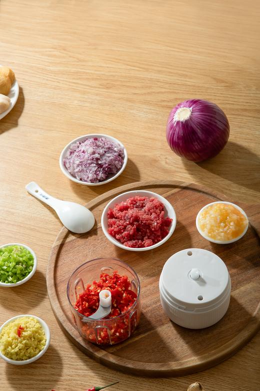 🔥【坂田釜作蒜蓉机】一机多用，蒜泥、碎肉、酱料都能绞😍500mAh电池容量，充电3小时、搅拌20次以上✌️ 3层3叶立体刀头，不锈钢材质⭐ 商品图2