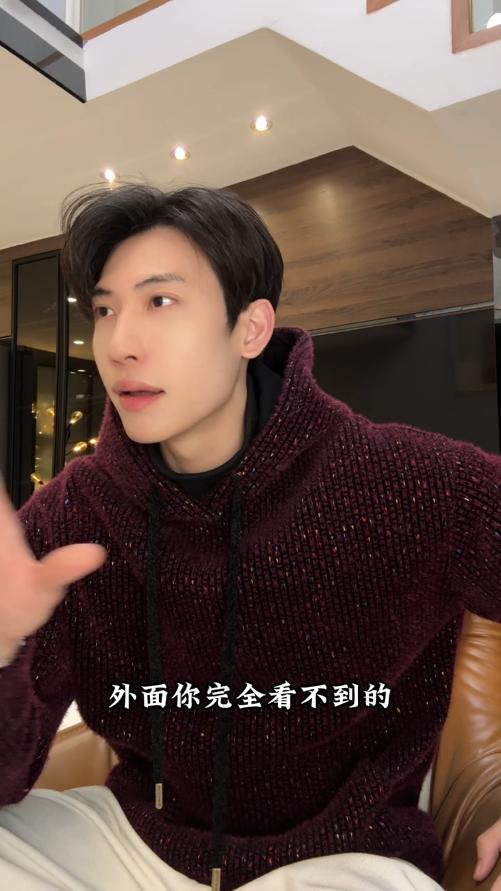 WY1208SDSA秋冬新款痞帅男装潮牌彩色绒毛抽绳连帽针织卫衣时尚套头上衣 商品图0