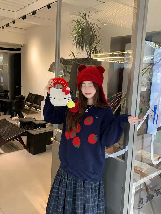 D112042冬日氛围感立体刺绣提花番茄图案圆领毛衣 商品图1