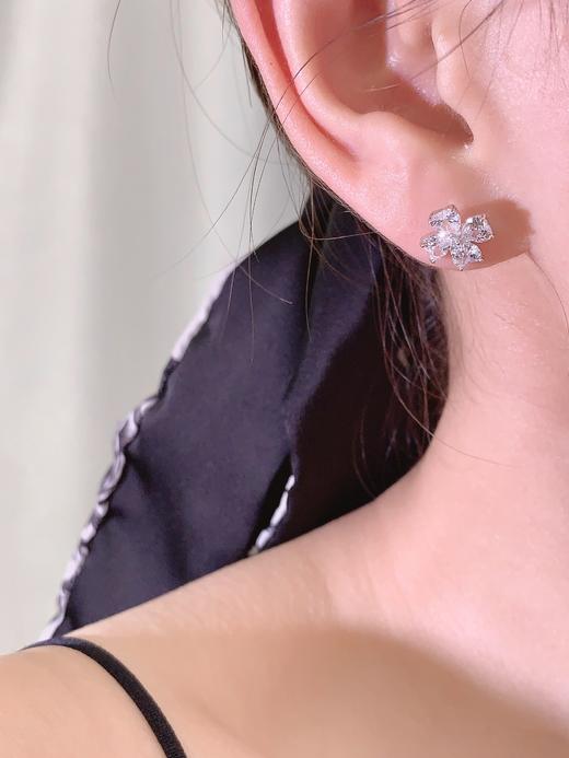 卡蒂罗KADER 星愿四叶草耳钉 925银甜美爆闪小众轻奢时尚闪钻设计经典耳饰 精致小巧灵动吸睛不易撞款养耳洞闺蜜 商品图4