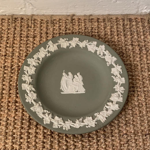 英国Wedgwood Jasperware浮雕陶瓷盘 鼠尾草绿 两款入 商品图4