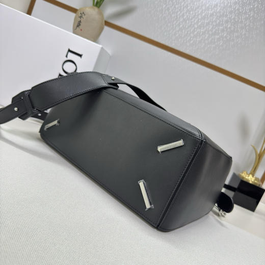 秋冬特惠💰1600 原单罗意威 LO℮w℮ 新款 大号纳帕羊皮革 Featherlight Puzzle 手袋652567 商品图3