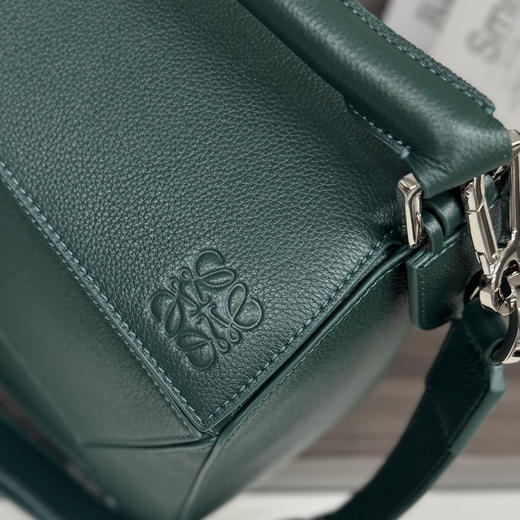 秋冬特惠💰1500 原单罗意威LO℮w℮ 新尺寸 大号柔软鹿皮Puzzle 手袋052446 商品图4