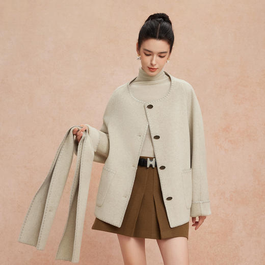 QH935斯尔丽25秋冬新款含羊绒围巾款手工包针绣时尚小个子双面呢大衣 商品图2