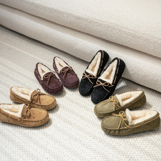 【时尚必选】【预售7天】SACHA女士加绒豆豆鞋 | 皮毛一体设计，内里加绒加厚、保暖舒适、复古时髦、百搭时尚 商品图3