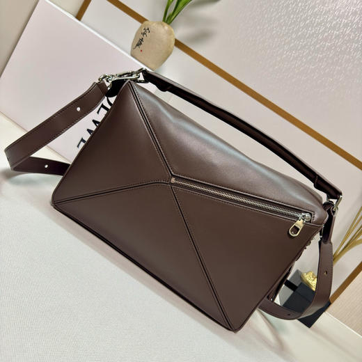 秋冬特惠💰1600 原单罗意威 LO℮w℮ 新款 大号纳帕羊皮革 Featherlight Puzzle 手袋652567 商品图2