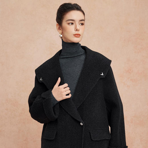 QH934斯尔丽25秋冬新品大翻领双面呢双色减龄含羊绒轻薄H型羊毛大衣 商品图10