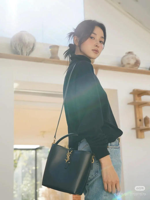 YSL LE37 中号 黑金 牛皮 水桶包 商品图3