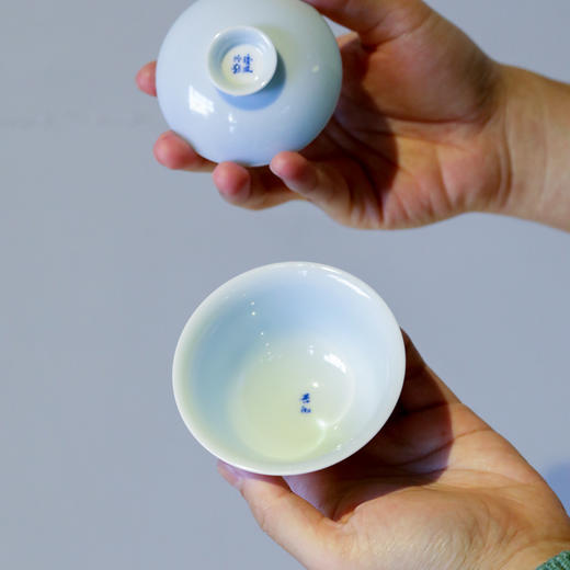 【曰何】 愚彻天蓝釉茶碗 商品图5