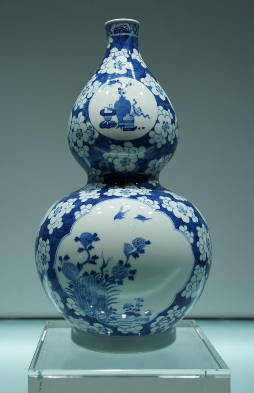 青花冰梅开窗葫芦瓶 商品图0