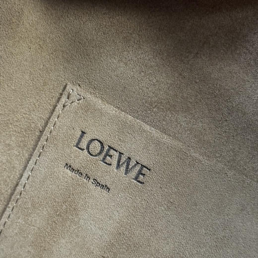 秋冬特惠💰1500 原单罗意威 LO℮w℮ 新尺寸 大号柔软鹿皮Puzzle 手袋052446 商品图8