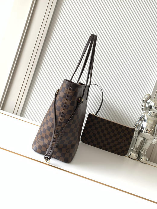 秋冬特惠💰1290 渠道级LV 【全钢五金 变码芯片】te级LV 全套包装 M41603咖啡格 经典购物袋 中号 商品图1