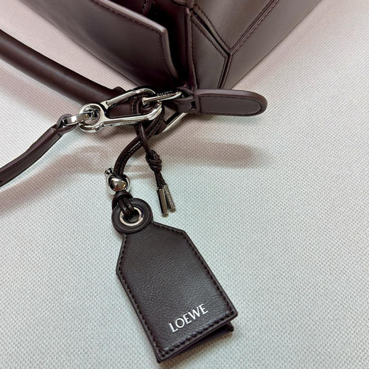 秋冬特惠💰1600 原单罗意威 LO℮w℮ 新款 大号纳帕羊皮革 Featherlight Puzzle 手袋652567 商品图5