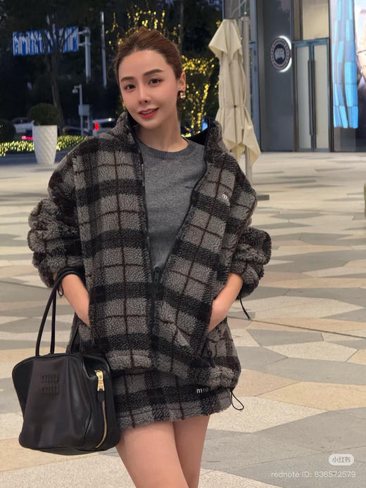 1120-2 月底发 独家圆正 白露同款 miu摇粒绒 拉链格子外套 我穿S宽松合适 商品图7