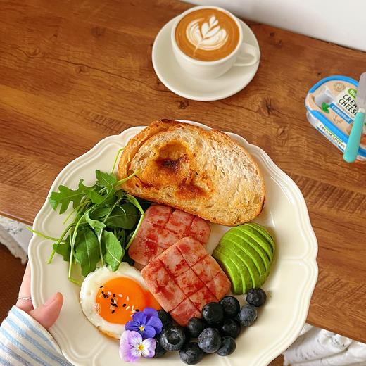 追肉记方方午餐肉|87%肉含量，紧实鲜嫩，无杂肉无防腐，大块肉粒看得见！ 商品图3