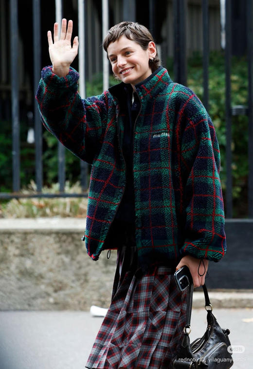 1120-2 月底发 独家圆正 白露同款 miu摇粒绒 拉链格子外套 我穿S宽松合适 商品图14