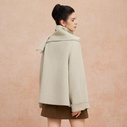 QH935斯尔丽25秋冬新款含羊绒围巾款手工包针绣时尚小个子双面呢大衣 商品图1