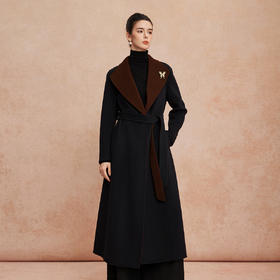 QH924斯尔丽25新款含羊绒性强修身气质高雅流金蝴蝶胸花长款羊毛大衣