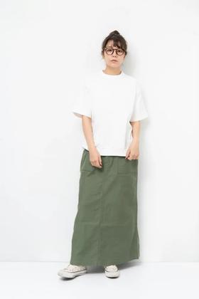 ORDINARY FITS 2色松紧腰后开叉半身裙