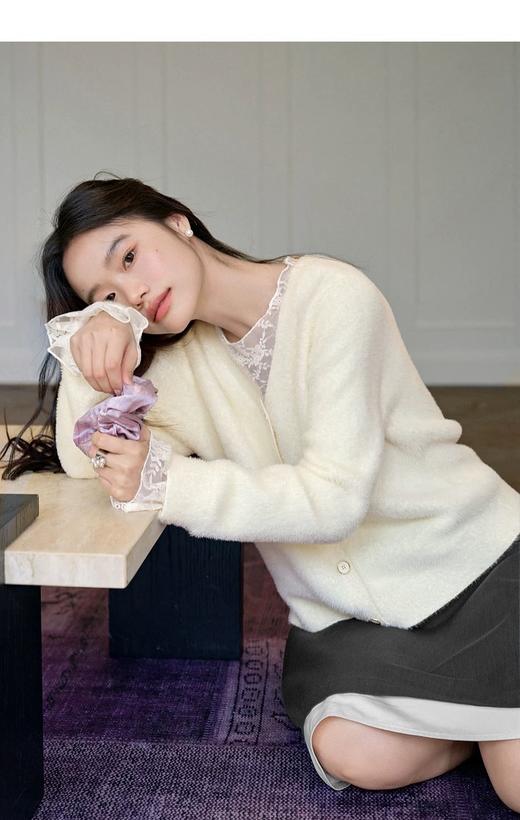 D112058蕾丝拼接温柔仿马海毛毛衣软糯针织衫25秋冬季新款女宽松上衣 商品图12