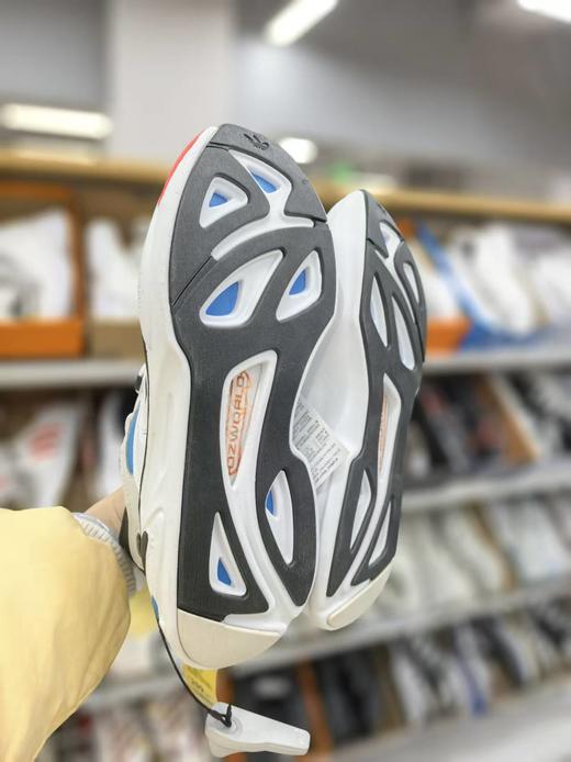 三叶草男士运动鞋299.9（线上线下同步销售，不一定有货）565428 商品图1