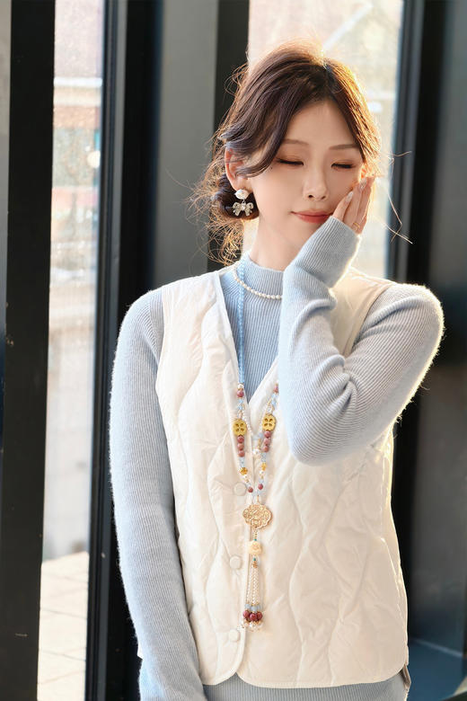 逸红颜明月优选#入冬神器!『暖宝宝』零压感90白鸭绒暖感马甲｜轻盈隐形的“保暖内搭神器” 商品图6