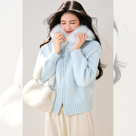 西遇双拉链毛领连帽毛衣外套女冬季新款蓝色短款软糯针织衫SS051861