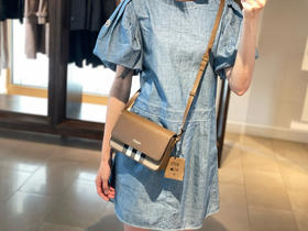到手价3999元 Burberry巴宝莉 专柜款格纹斜挎包 美国代购，无中文标签，介意慎拍