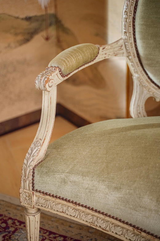 独角鹿西洋古董1950年代法国出品路易十五风格古典卷叶纹实木漆面精雕装饰绿色丝绒面双人位沙发 商品图9