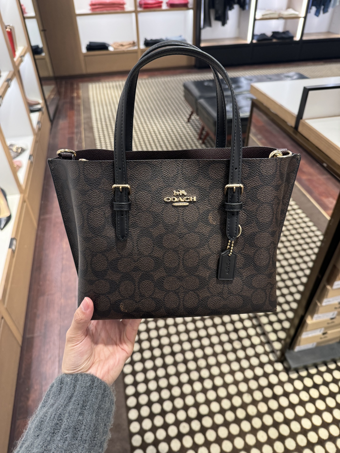 到手价1899元 Coach爆款 mollie 25小号托特 25*19cm 深色老花 美国代购，无中文标签，介意慎拍