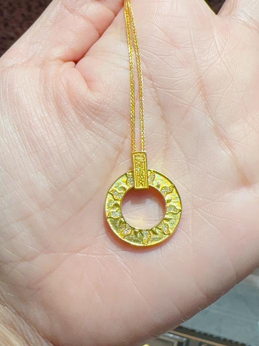 2楼明牌传家金足金镶钻璇玑日月项链 吊牌价20390元 折后价18388元 商品图2