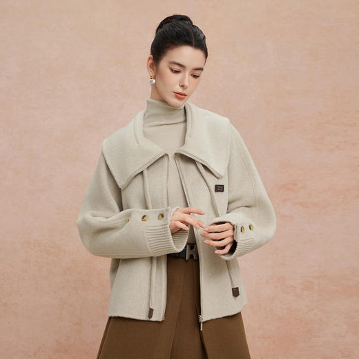 QH932斯尔丽25新款轻薄保暖性强韩版廓形简洁大方大翻领减龄短大衣 商品图0