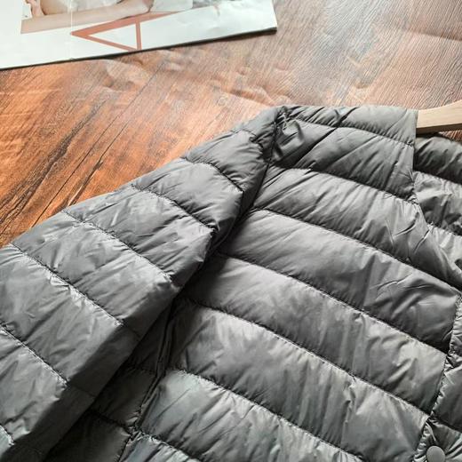 D112007秋冬新款无领休闲轻质保暖防泼水排骨纹羽绒服 商品图10