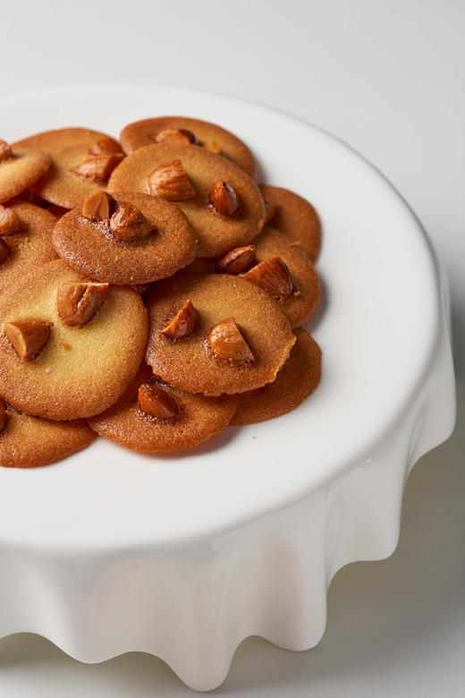 【预售 3天发货】AKAK艾伦的厨房 米其林厨师 手工现做法式经典面包片零食/坚果脆脆礼盒装 商品图8