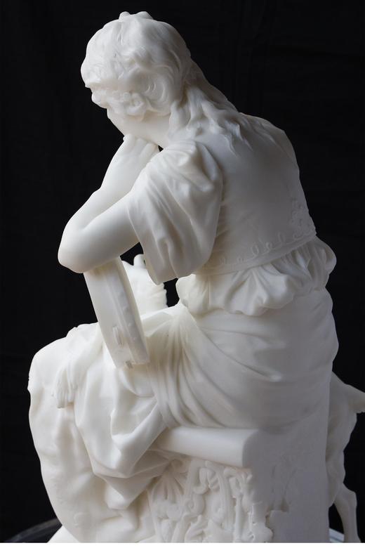独角鹿西洋古董1880-1890年代法国雕塑家Pierre Jules Roulleau签名出品卡拉拉大理石雕塑「Esmeralda 艾斯梅拉达」 商品图6