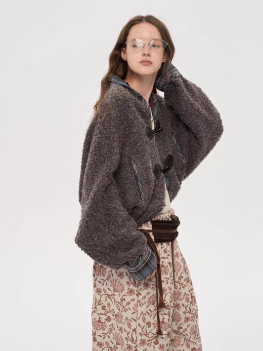 local tag/lt25awk32/波尔小屋 格纹边牛角扣毛绒外套羊毛蝙蝠型上衣 商品图2