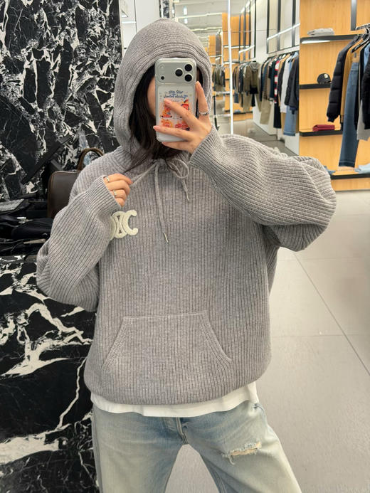 赛琳 25秋冬新款 针胸前小标刺绣标识针织帽衫(TM) 商品图2