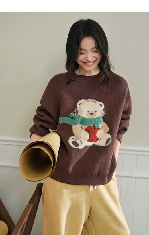 D112059棕色小熊毛巾刺绣软糯圆领毛衣女装宽松打底针织衫 商品图7