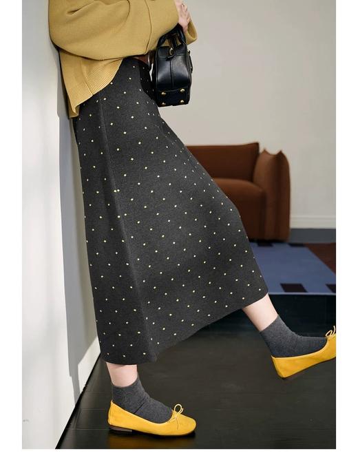 D112055深灰色波点毛衣裙a字裙半身裙25秋冬季穿搭新款女长裙子半裙 商品图7