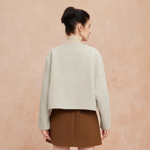 QH936斯尔丽25新款含羊绒含桑蚕丝复古小香风别致圆领小个子双面呢大衣 商品图7