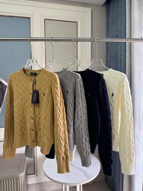 点此购买 拉夫秋冬季女士战马刺绣麻花针织毛衣开衫 mp 336075