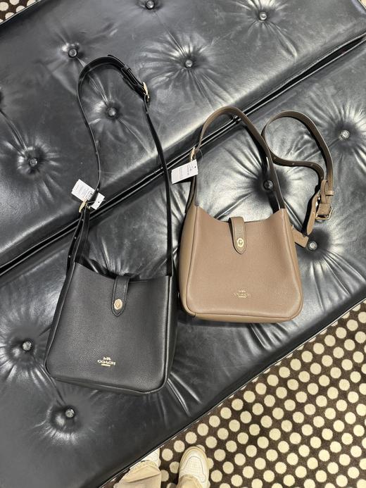 到手价1899元 Coach新品Hadley 腋下斜挎包 荔枝纹皮面 尺寸25x24x8cm 美国代购，无中文标签，介意慎拍 商品图2