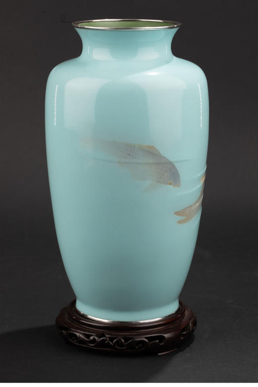 独角鹿西洋古董20世纪日本大正时期七宝烧大师権田広助出品「遊鯉」主题七宝烧赏瓶一对 商品图4