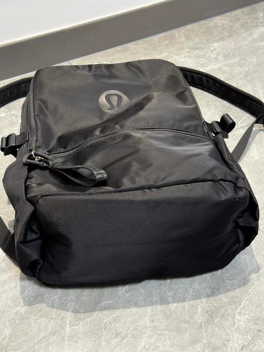 D112031大容量自重轻22L瑜伽运动防水双肩背包 商品图8